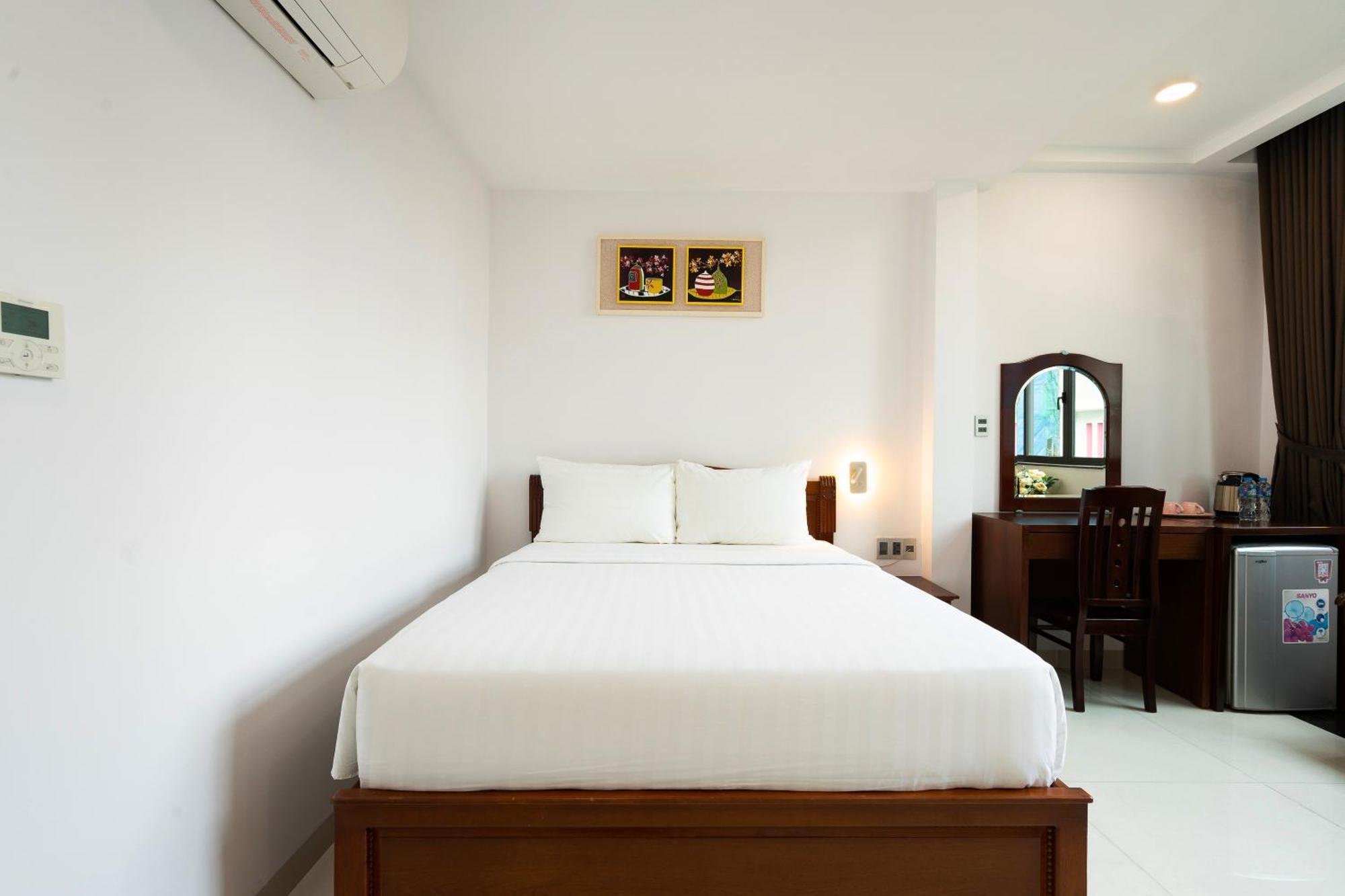 Hoang Luxury Hotel Dist 1 Ho Chi Minh Exteriör bild