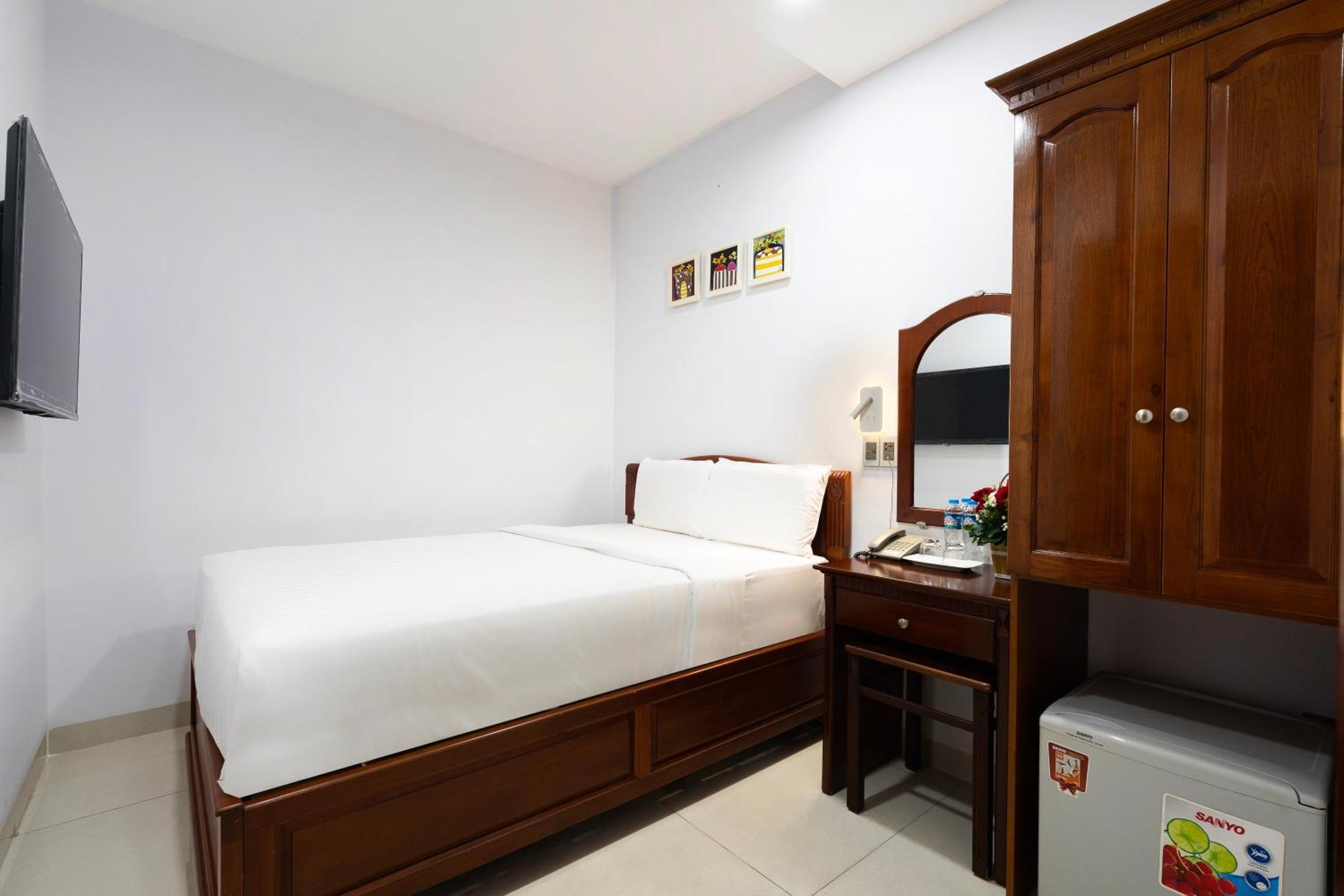 Hoang Luxury Hotel Dist 1 Ho Chi Minh Exteriör bild
