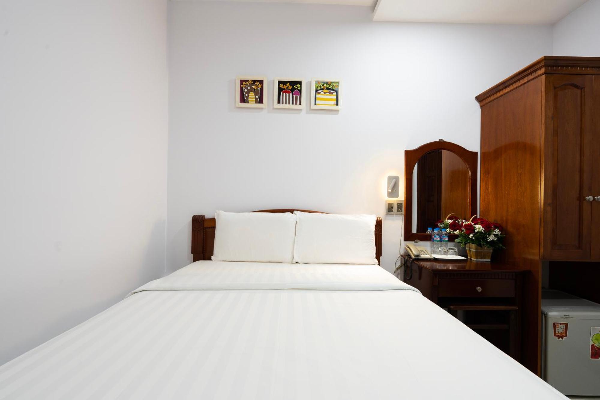 Hoang Luxury Hotel Dist 1 Ho Chi Minh Exteriör bild
